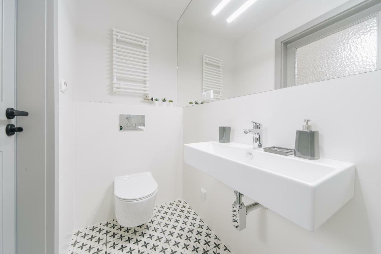 M5 Main Square Stylish One Bedroom Krasków Εξωτερικό φωτογραφία